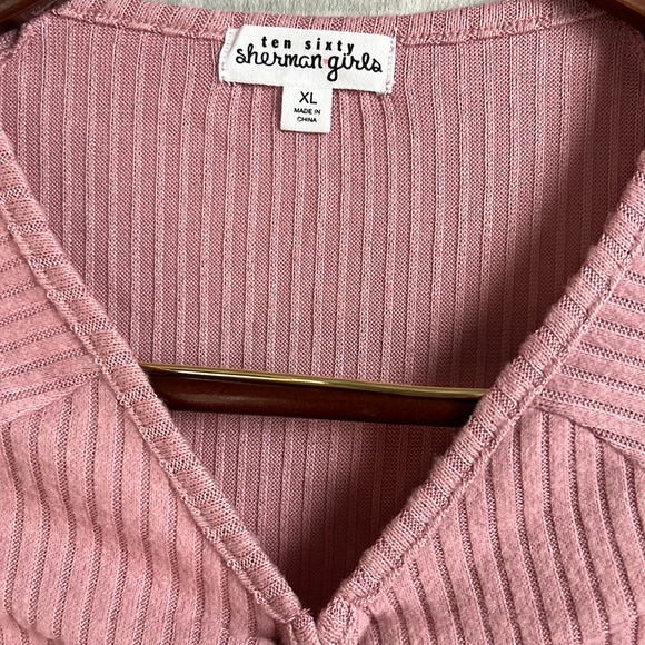 Ten Sixty Sherman Girls Pink Ruched V-Neck Long Sleeve Ribbed Top size XL - Picture 4 of 5